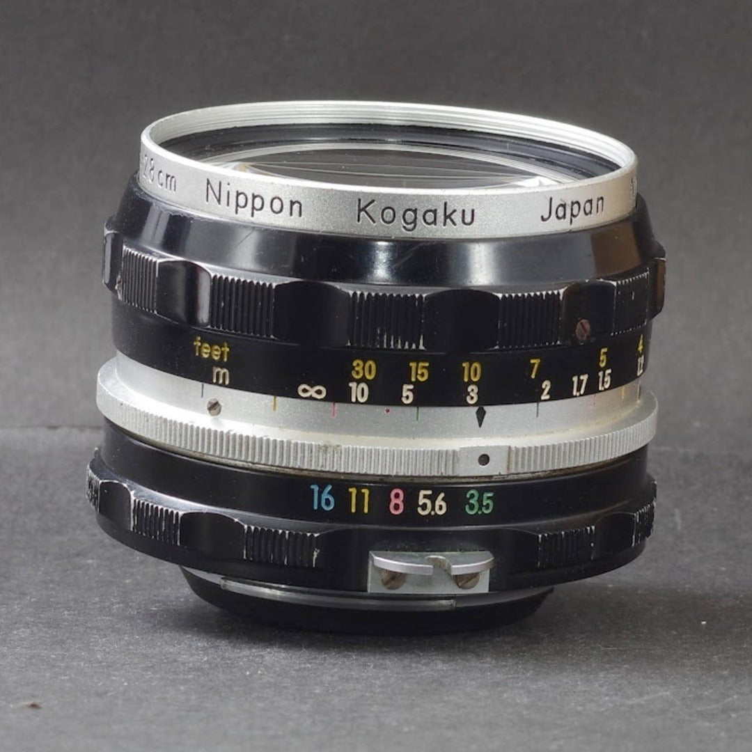 Nikon Nikkor-H Auto 28mm f/3.5 non-Ai - Filem.sg