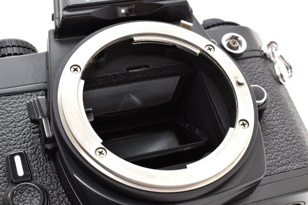 Nikon FE Black