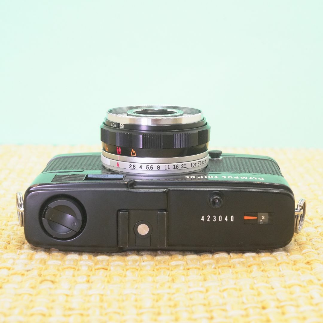Olympus Trip 35 (Black) - Filem.sg