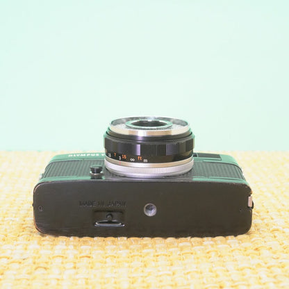 Olympus Trip 35 (Black) - Filem.sg