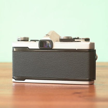 Olympus OM-1 with 50mm F1.8 - Filem.sg