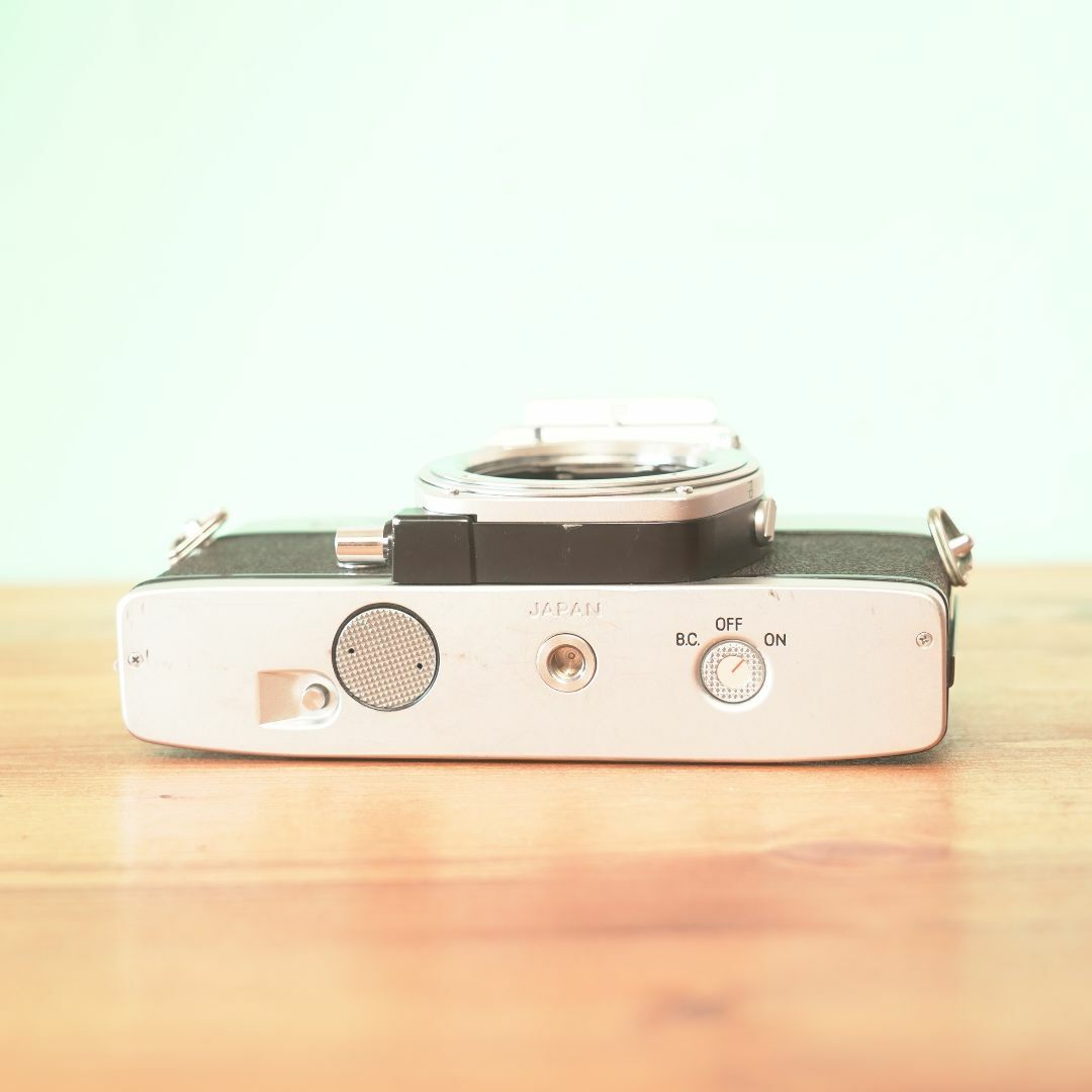 Minolta SRT Super - Filem.sg