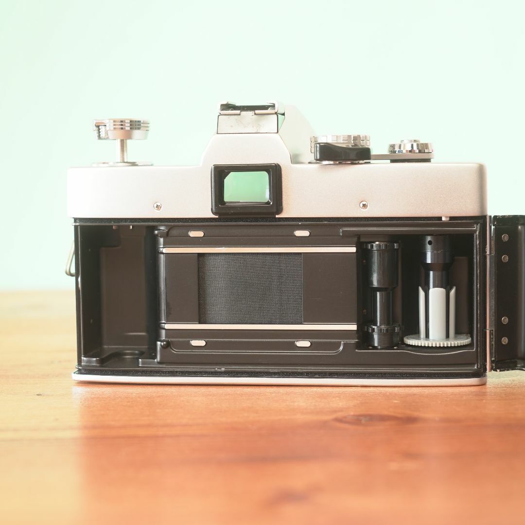 Minolta SRT Super - Filem.sg