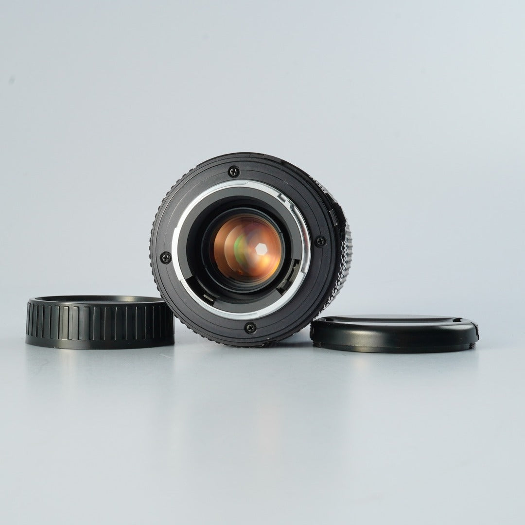Minolta MD Zoom 35-105mm f3.5-4.5 - Filem.sg