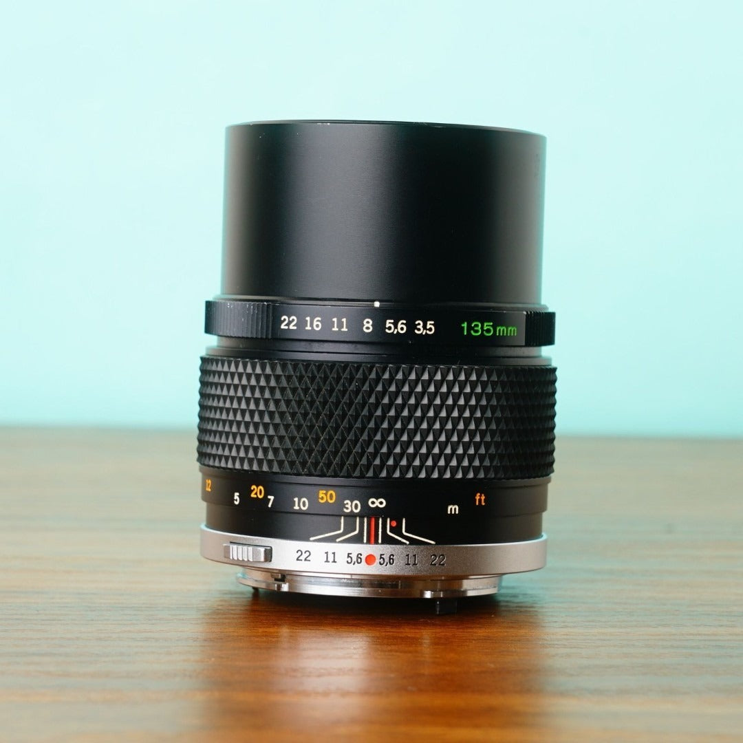 Olympus E.ZUIKO AUTO-T 135mm F3.5 with case - Filem.sg