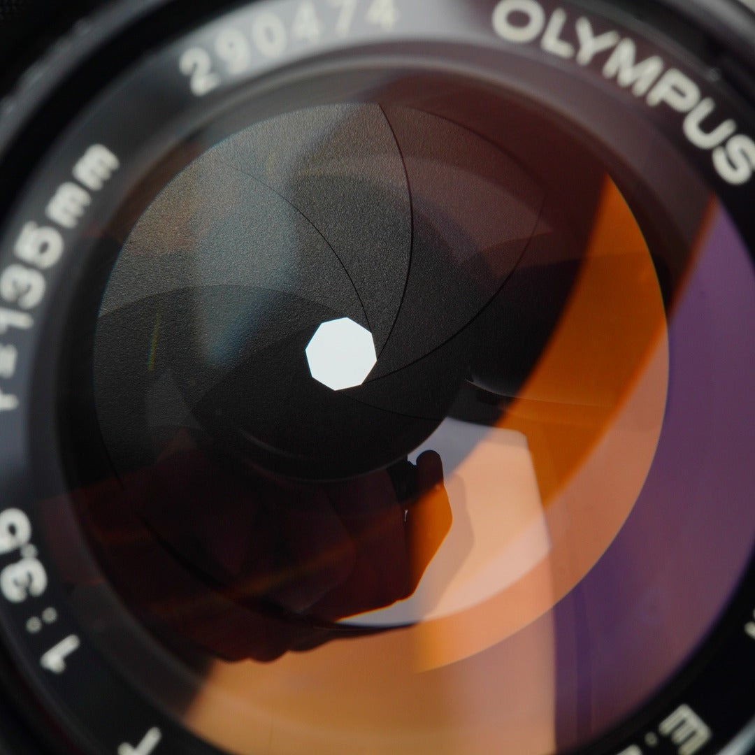 Olympus OM-SYSTEM E.ZUIKO 135mm f3.5 - Filem.sg