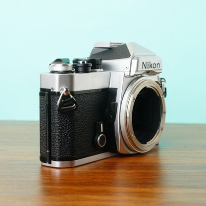 Nikon FE (Silver)