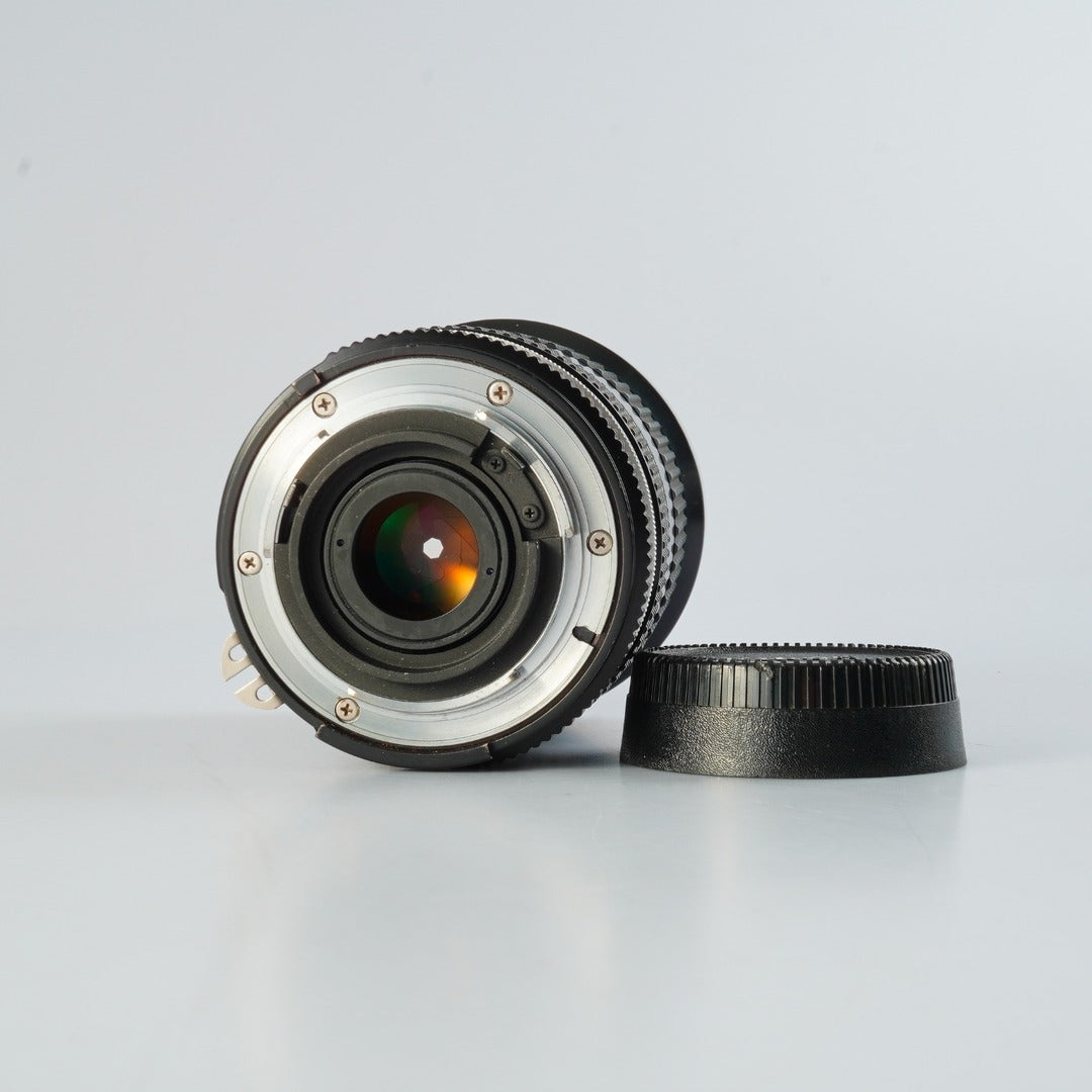 Nikon Ai Zoom Nikkor 35-70mm f3.5 - Filem.sg