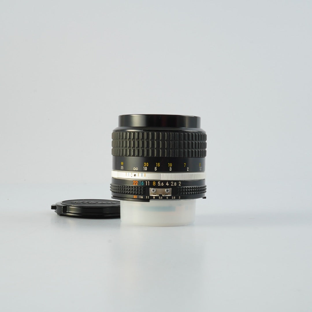 Nikon Ai-S Nikkor 85mm f2 - Filem.sg