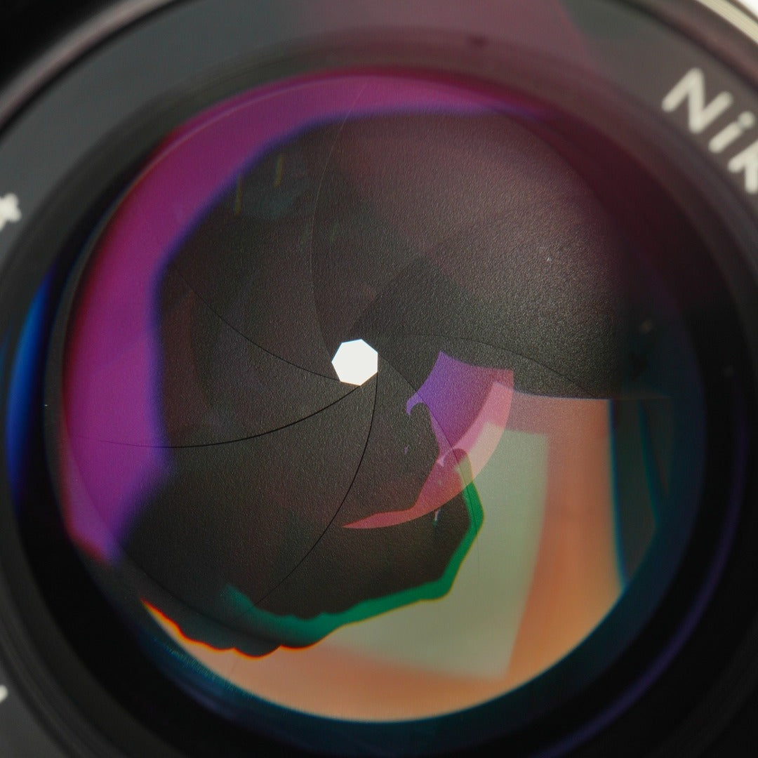 Nikon Ai-S Nikkor 85mm f2 - Filem.sg