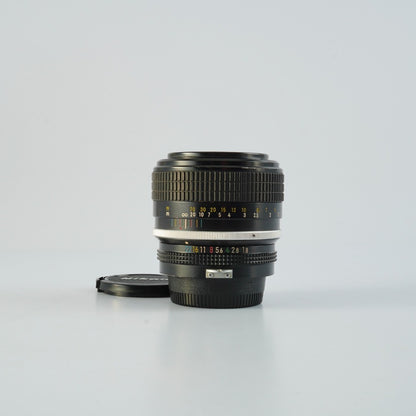 Nikon Ai Nikkor 85mm f1.8 - Filem.sg