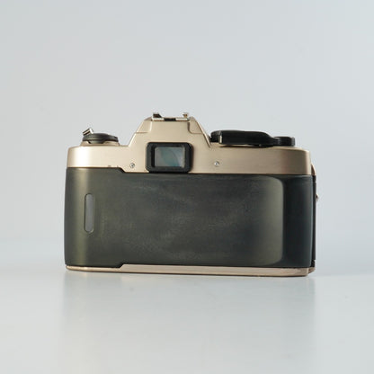 Nikon FM10 + Ai-S Zoom Nikkor 35-70mm f3.5-4.8 - Filem.sg
