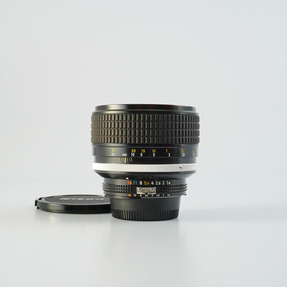 Nikon Ai-S Nikkor 85mm f1.4 - Filem.sg