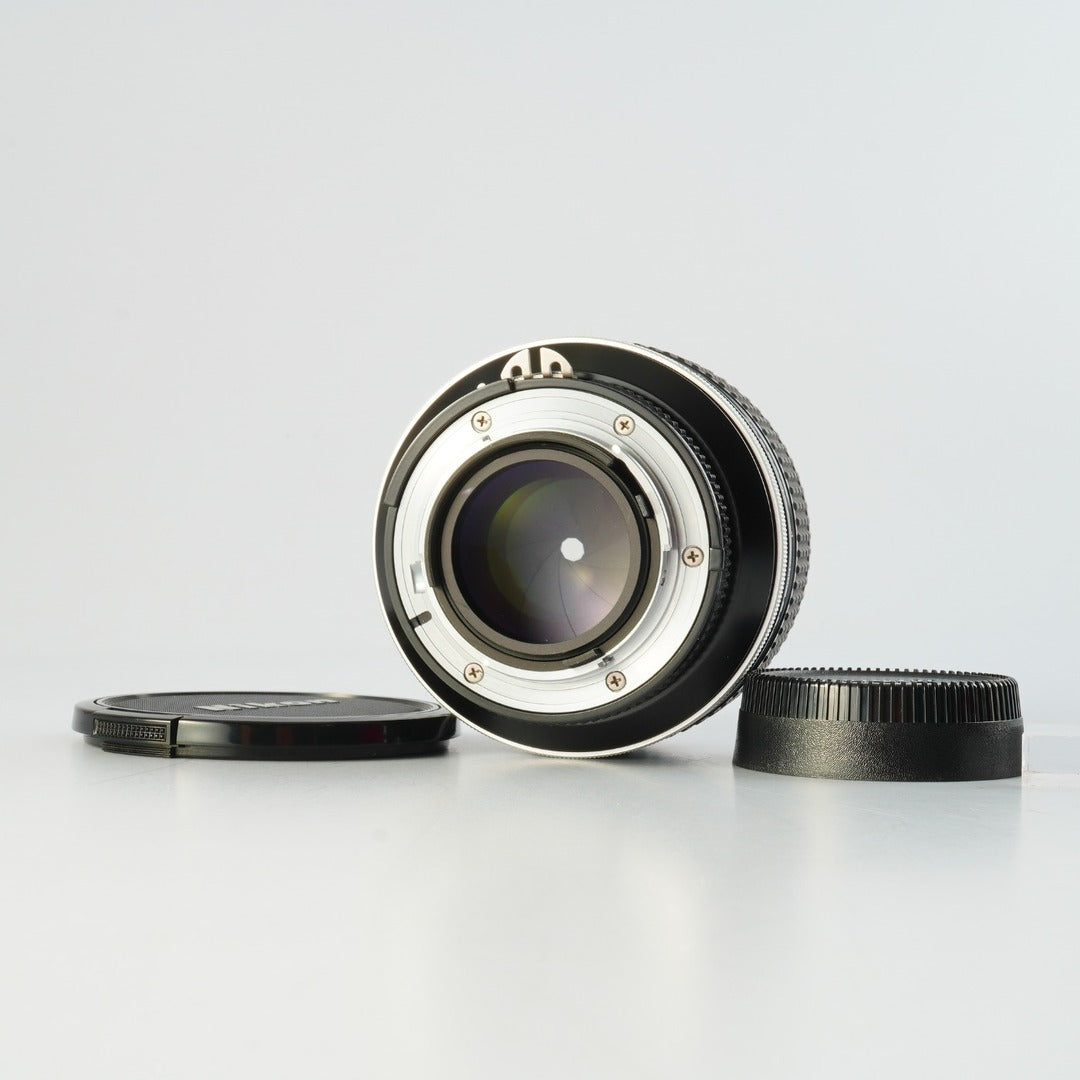 Nikon Ai-S Nikkor 85mm f1.4 - Filem.sg