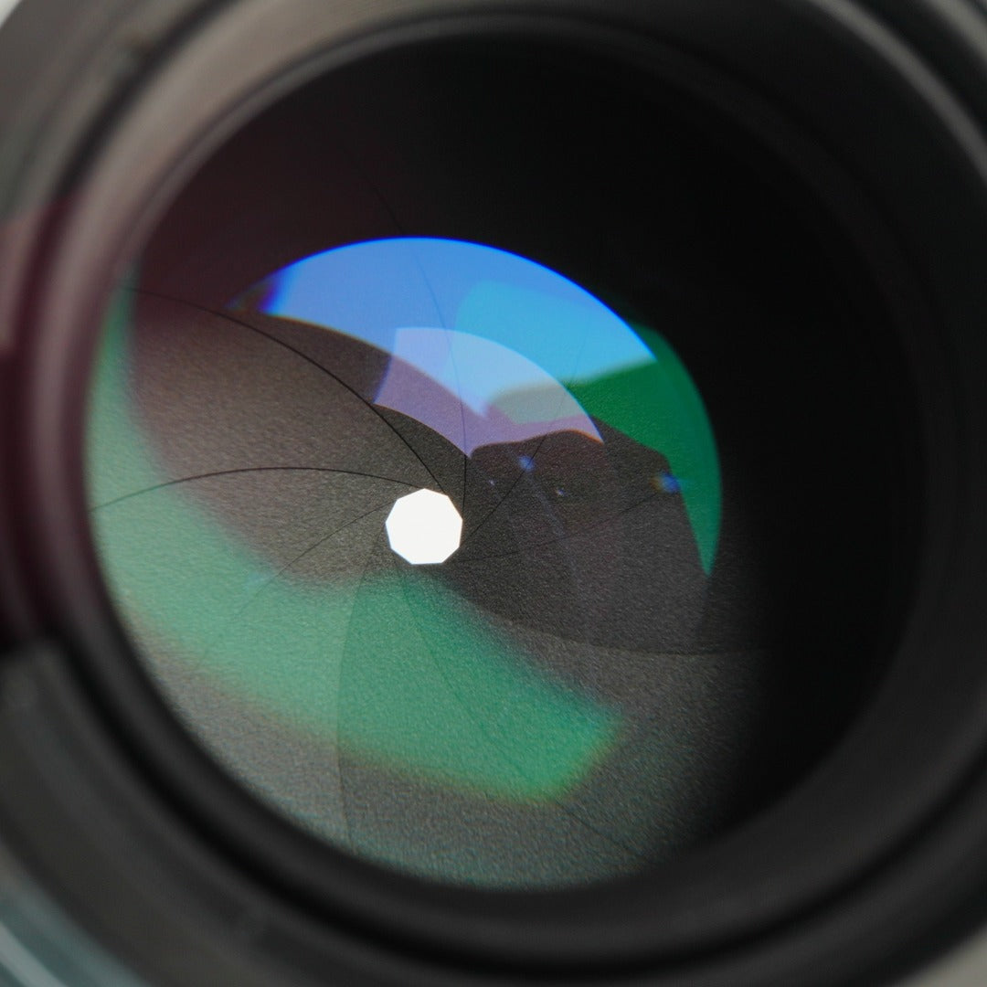 Nikon Ai-S Nikkor 105mm f1.8 - Filem.sg