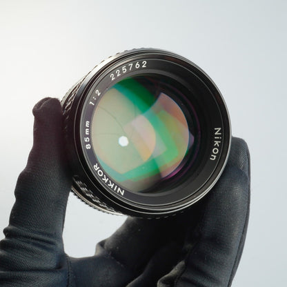 Nikon Ai Nikkor 85mm f2 - Filem.sg