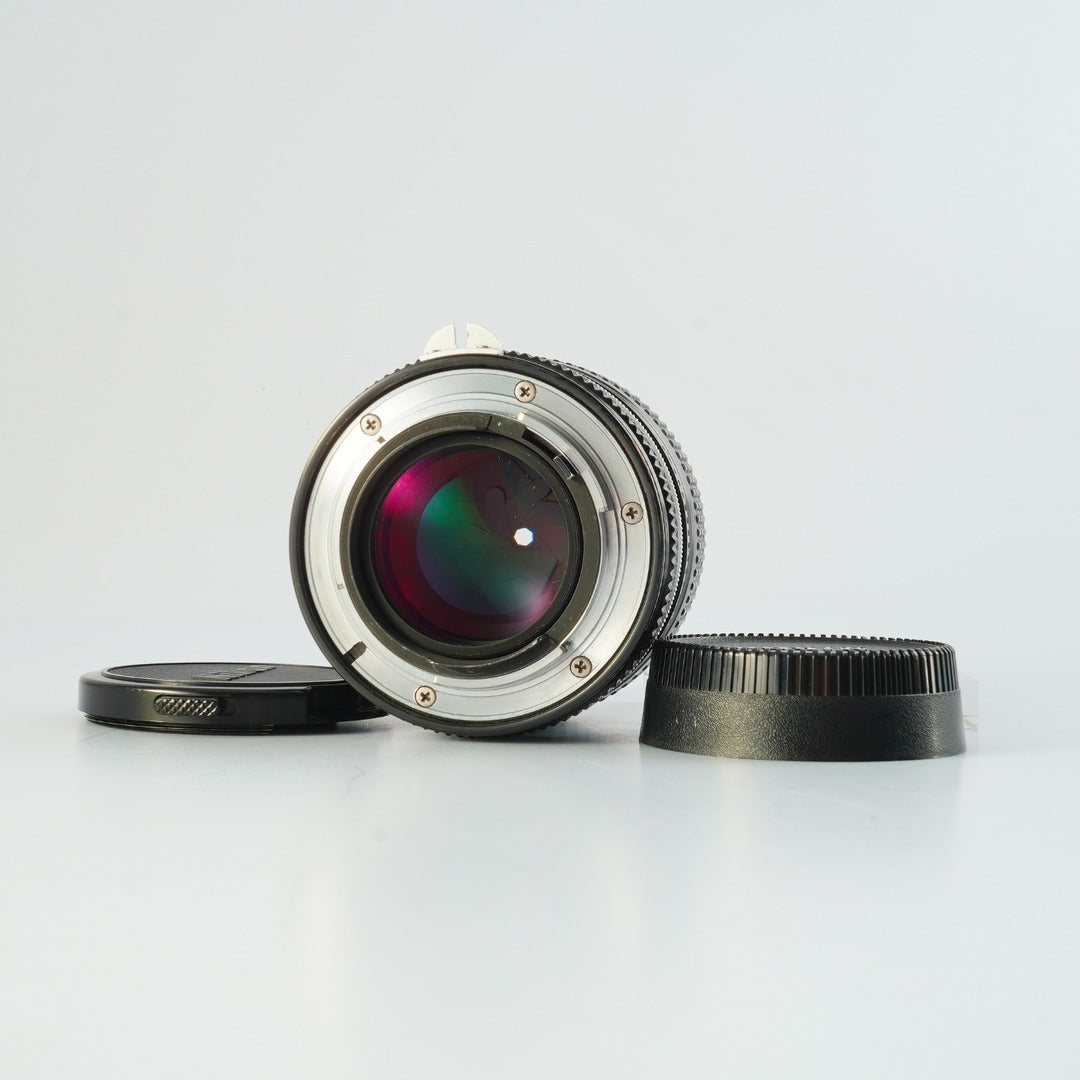Nikon Ai Nikkor 105mm f2.5 - Filem.sg