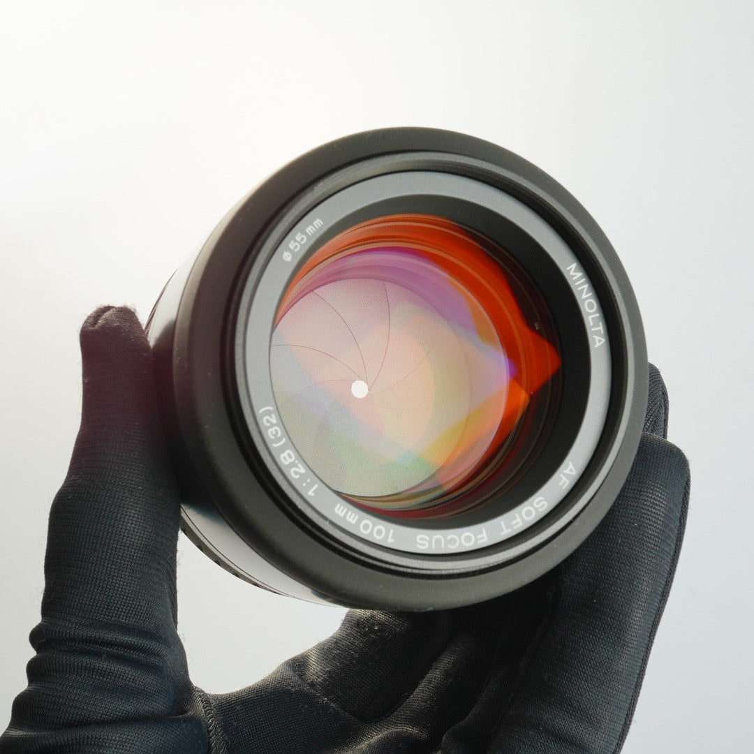 Minolta AF Soft Focus 100mm f2.8 - Filem.sg