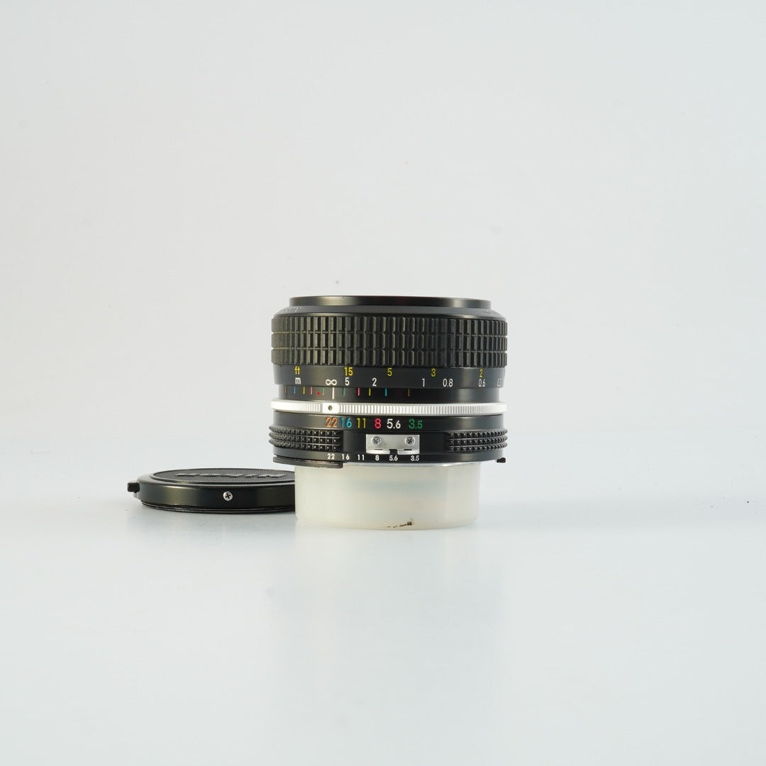 Nikon Ai Nikkor 28mm f3.5 - Filem.sg