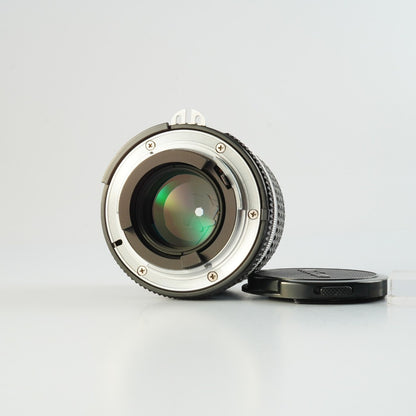Nikon Ai Nikkor 85mm f2 - Filem.sg