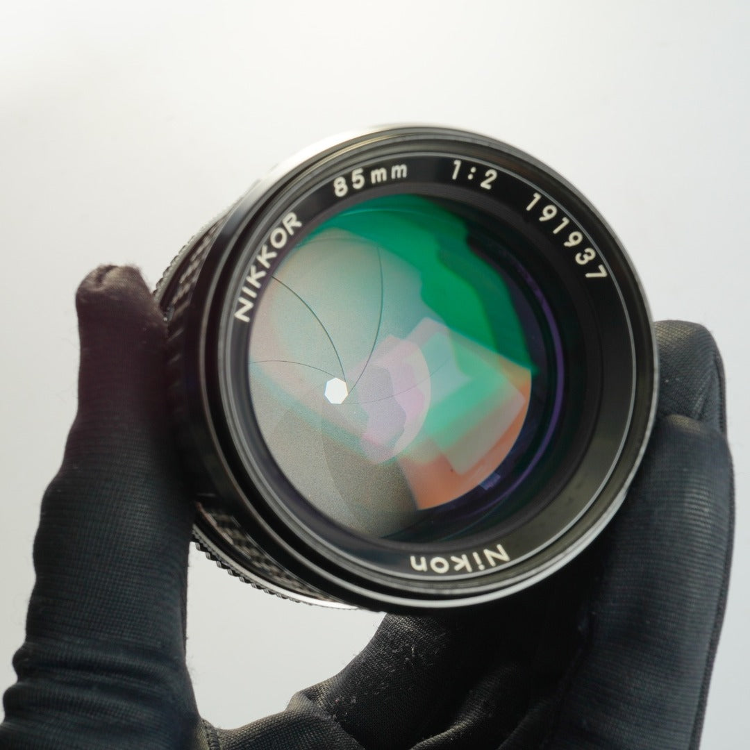 Nikon Ai Nikkor 85mm f2 - Filem.sg