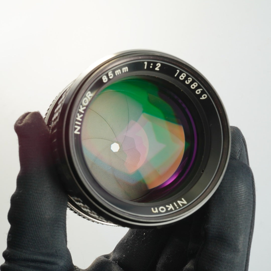 Nikon Ai Nikkor 85mm f2 - Filem.sg