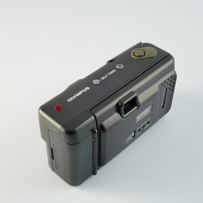Olympus AM-100 QUARTZDATE 35mm f3.5 - Filem.sg