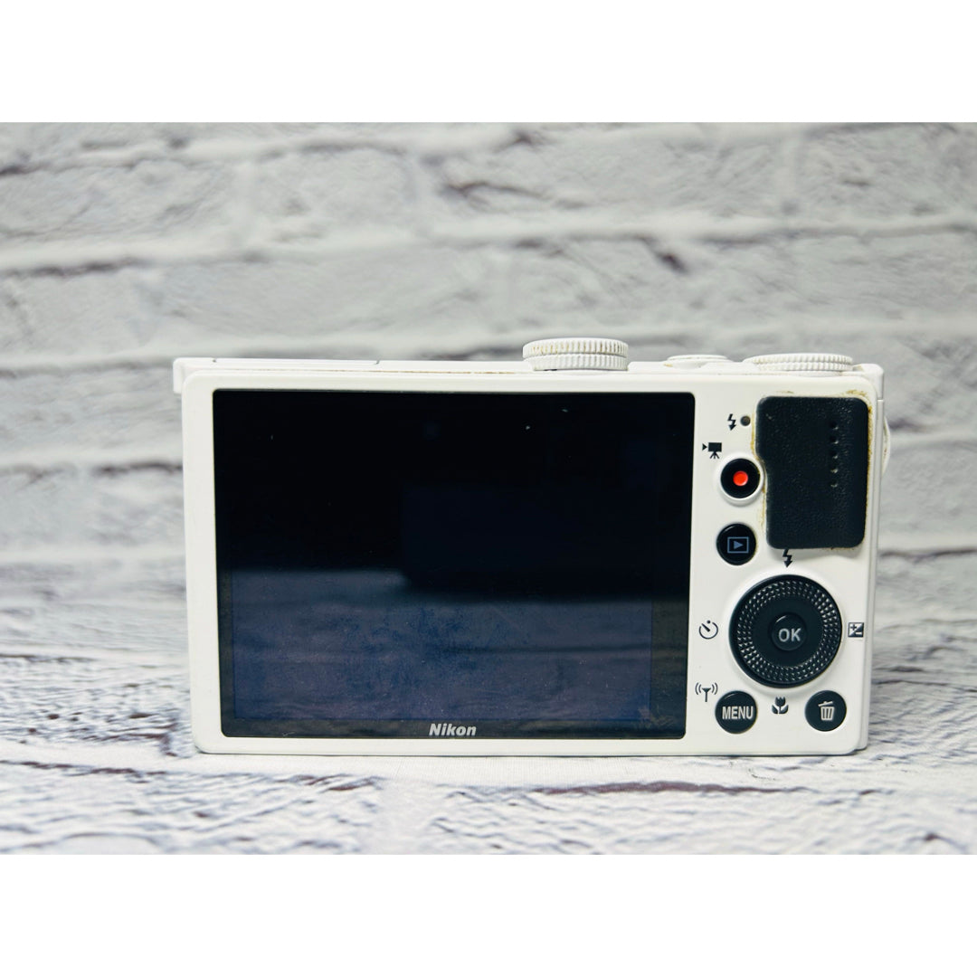 Nikon Coolpix P340 (White) - Filem.sg