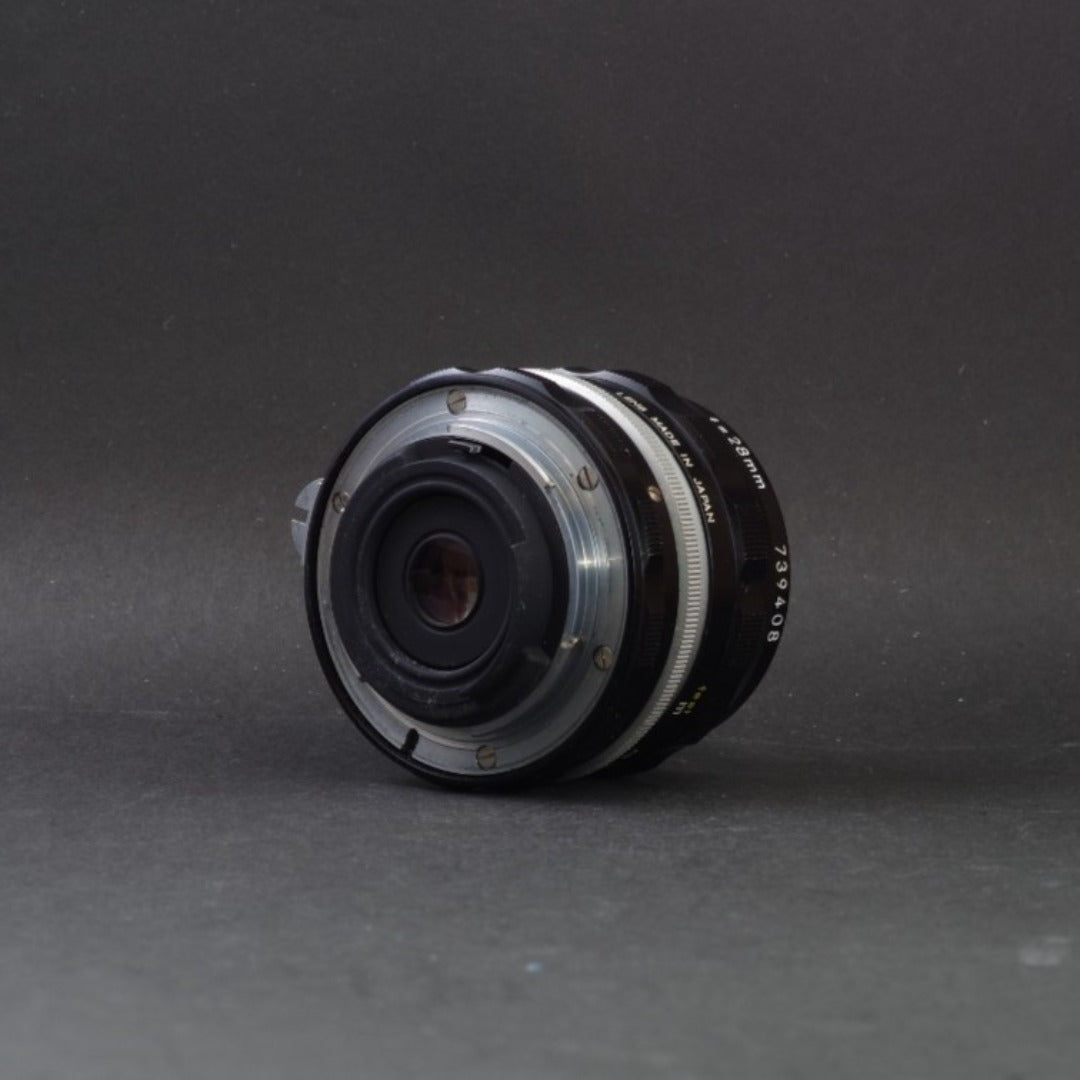 Nikon Nikkor-H Auto 28mm f/3.5 non-Ai - Filem.sg