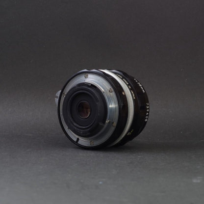 Nikon Nikkor-H Auto 28mm f/3.5 non-Ai - Filem.sg