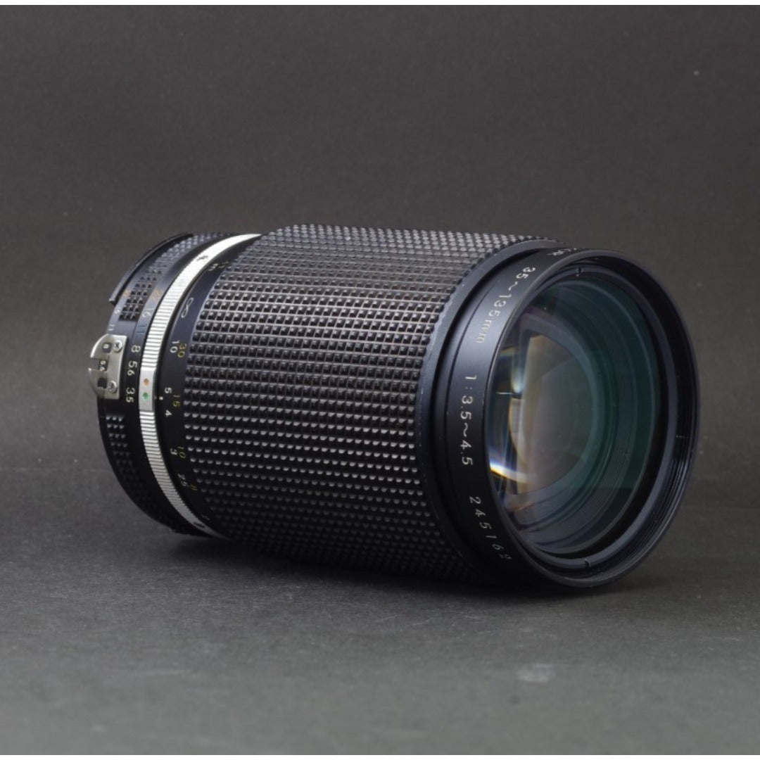 Nikon Zoom-NIKKOR 35-135mm f/3.5-4.5 Ai-S - Filem.sg