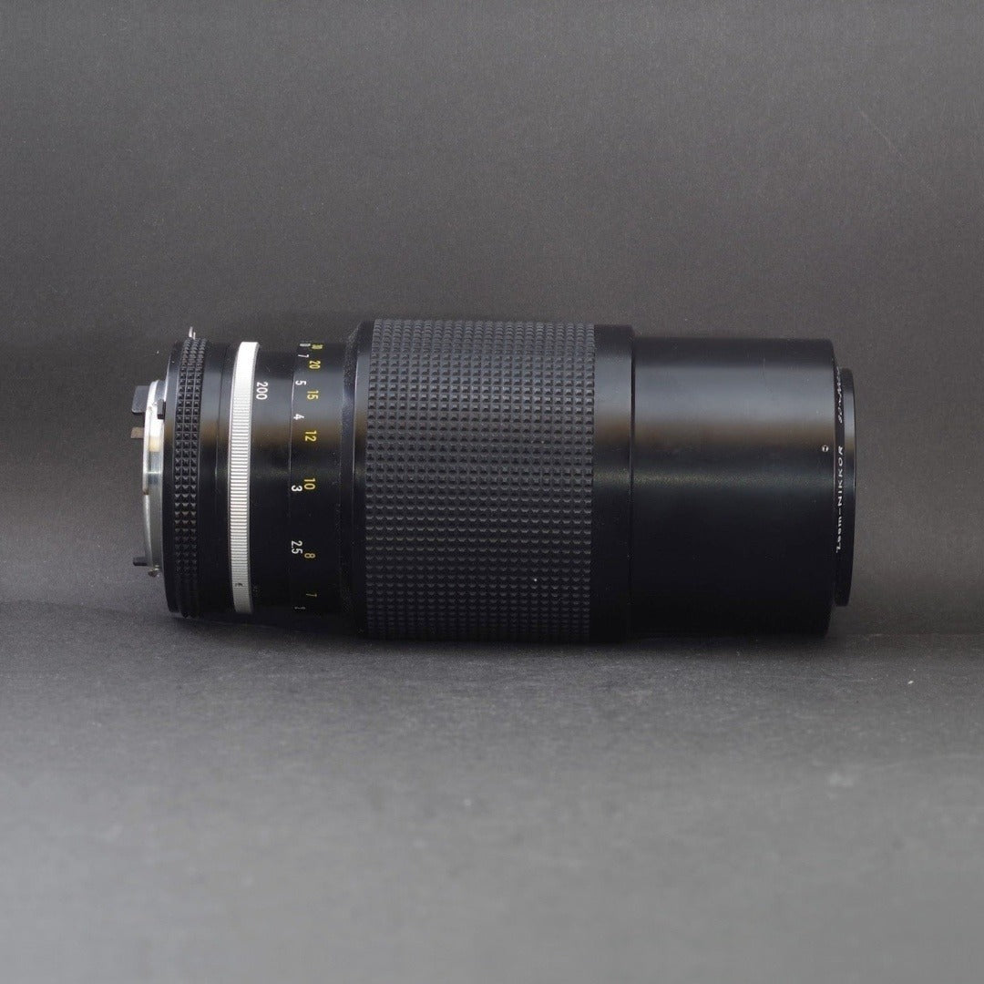 Nikon Zoom-NIKKOR 80-200mm f/4.5 Ai - Filem.sg