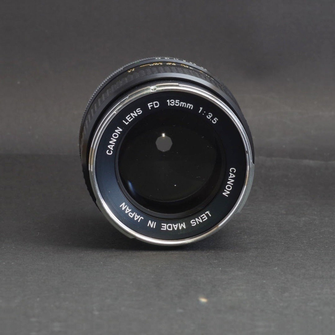 Canon FD 135mm f/3.5 - Filem.sg