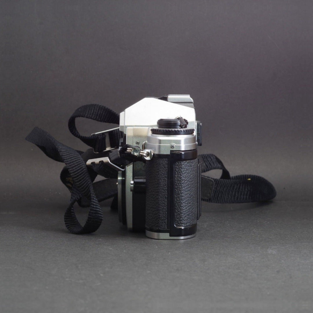 Nikon FG-20 (Silver) - Filem.sg