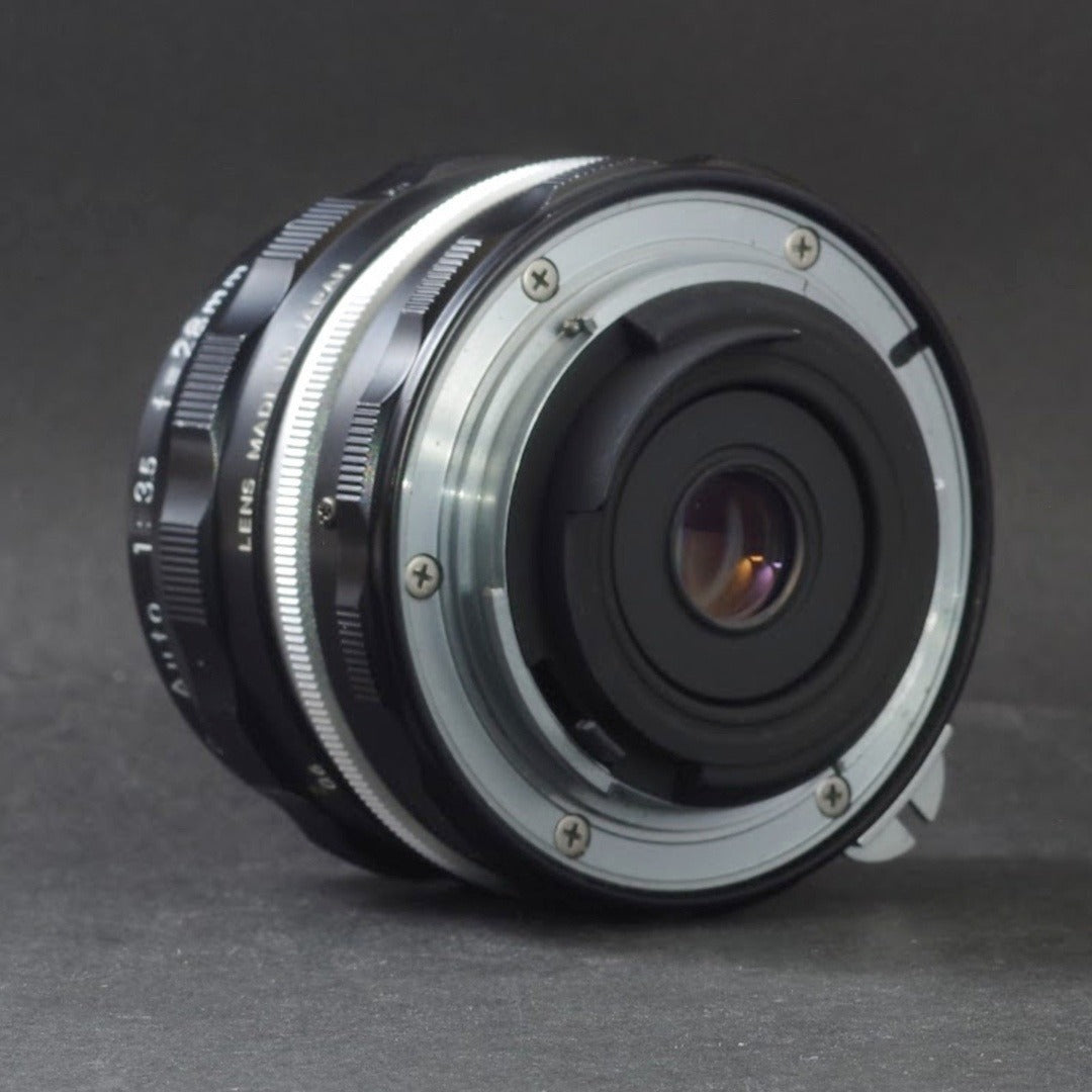 Nikon Nikkor-H C Auto 28mm f/3.5 non-Ai - Filem.sg
