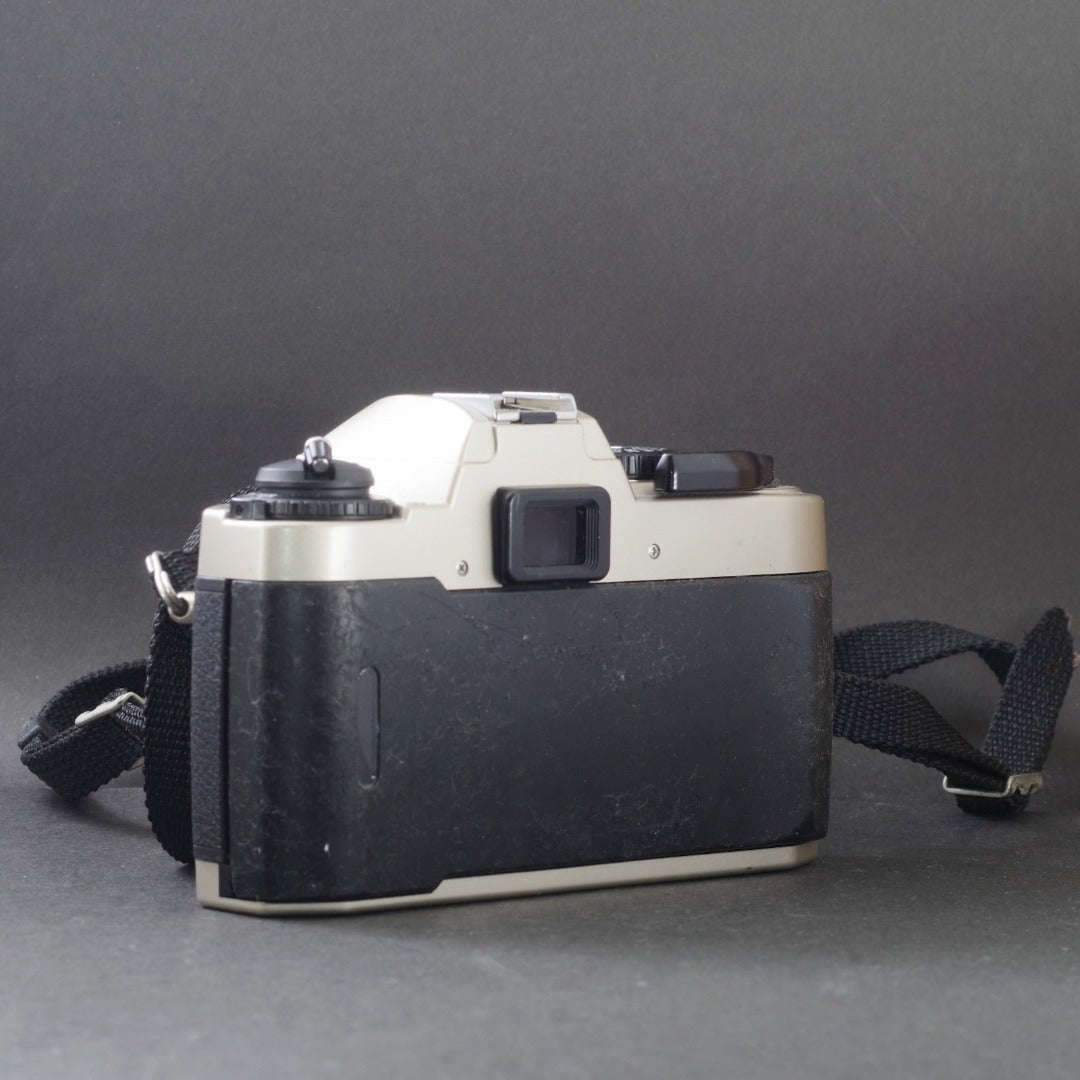 Nikon FE10 - Filem.sg