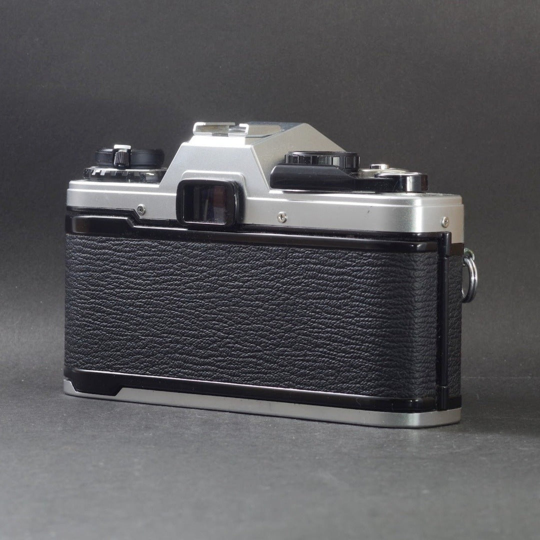 Olympus OM-10 - Filem.sg