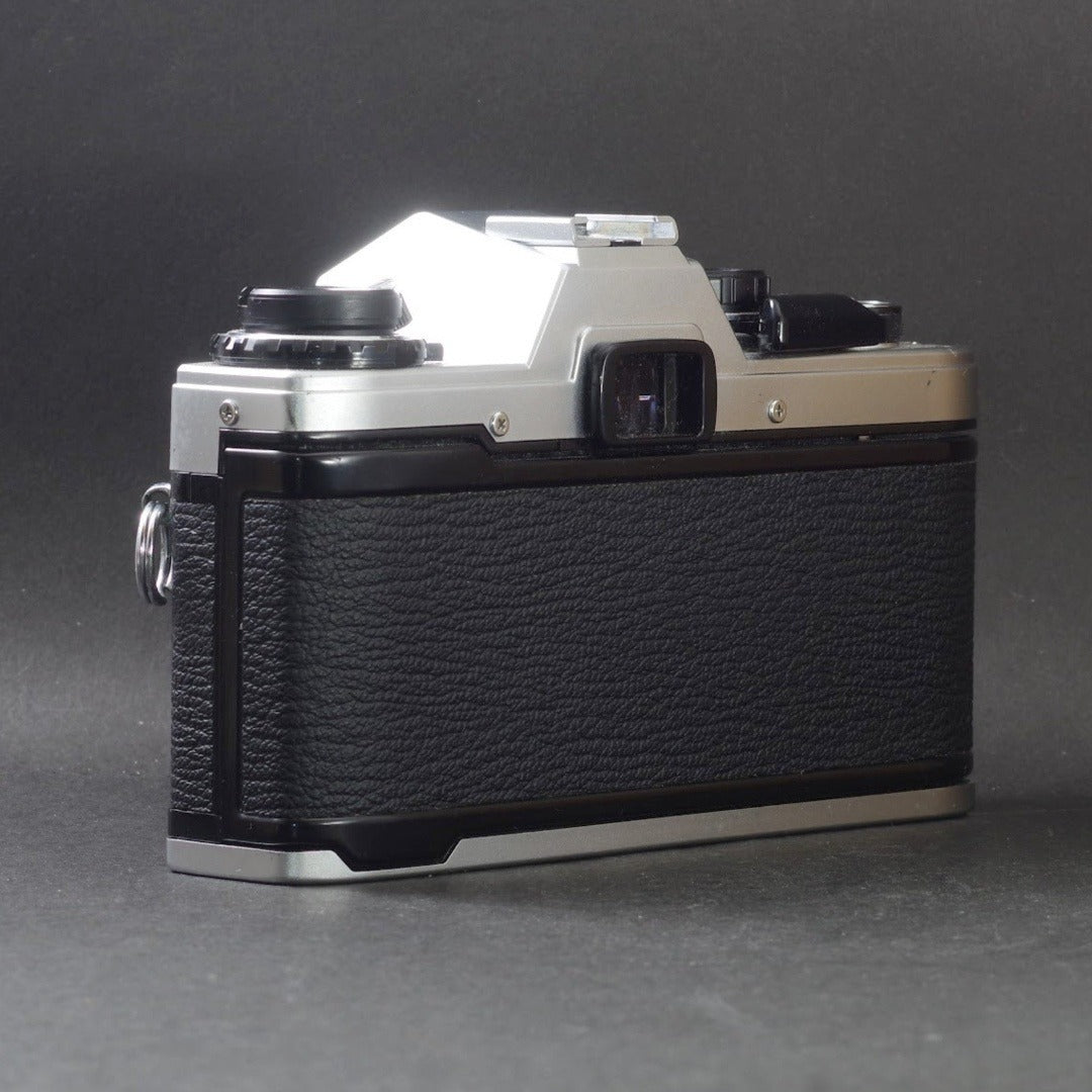 Olympus OM-10 - Filem.sg