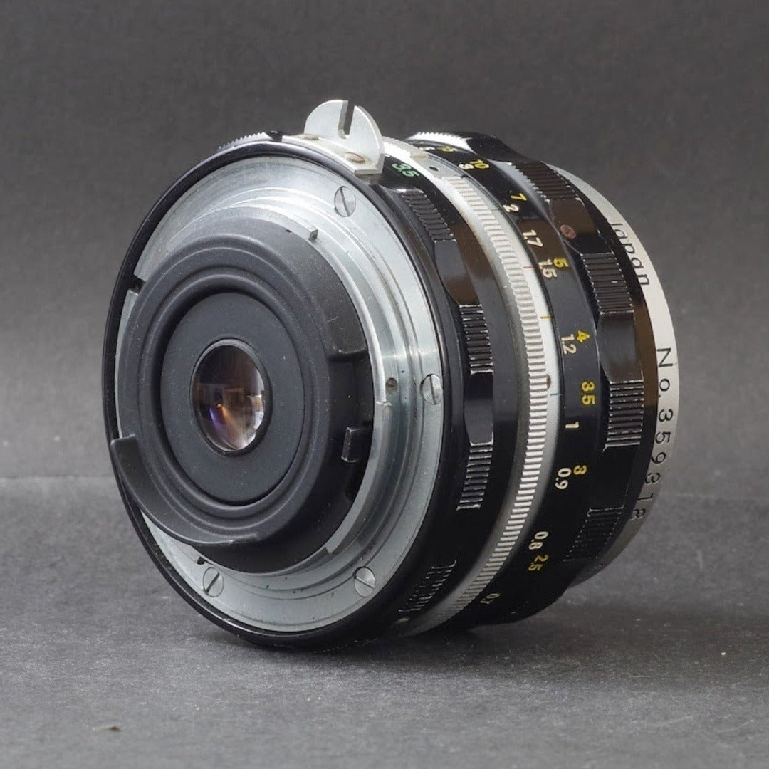 Nikon Nikkor-H Auto 28mm f/3.5 non-Ai - Filem.sg