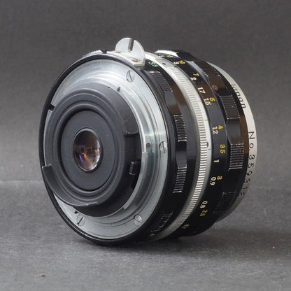 Nikon Nikkor-H Auto 28mm f/3.5 non-Ai - Filem.sg