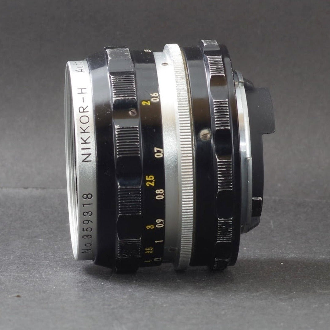 Nikon Nikkor-H Auto 28mm f/3.5 non-Ai - Filem.sg