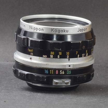 Nikon Nikkor-H Auto 28mm f/3.5 non-Ai - Filem.sg