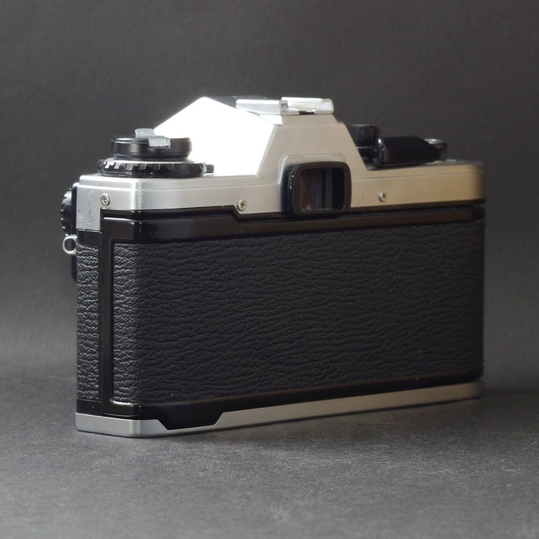 Olympus OM-10 - Filem.sg