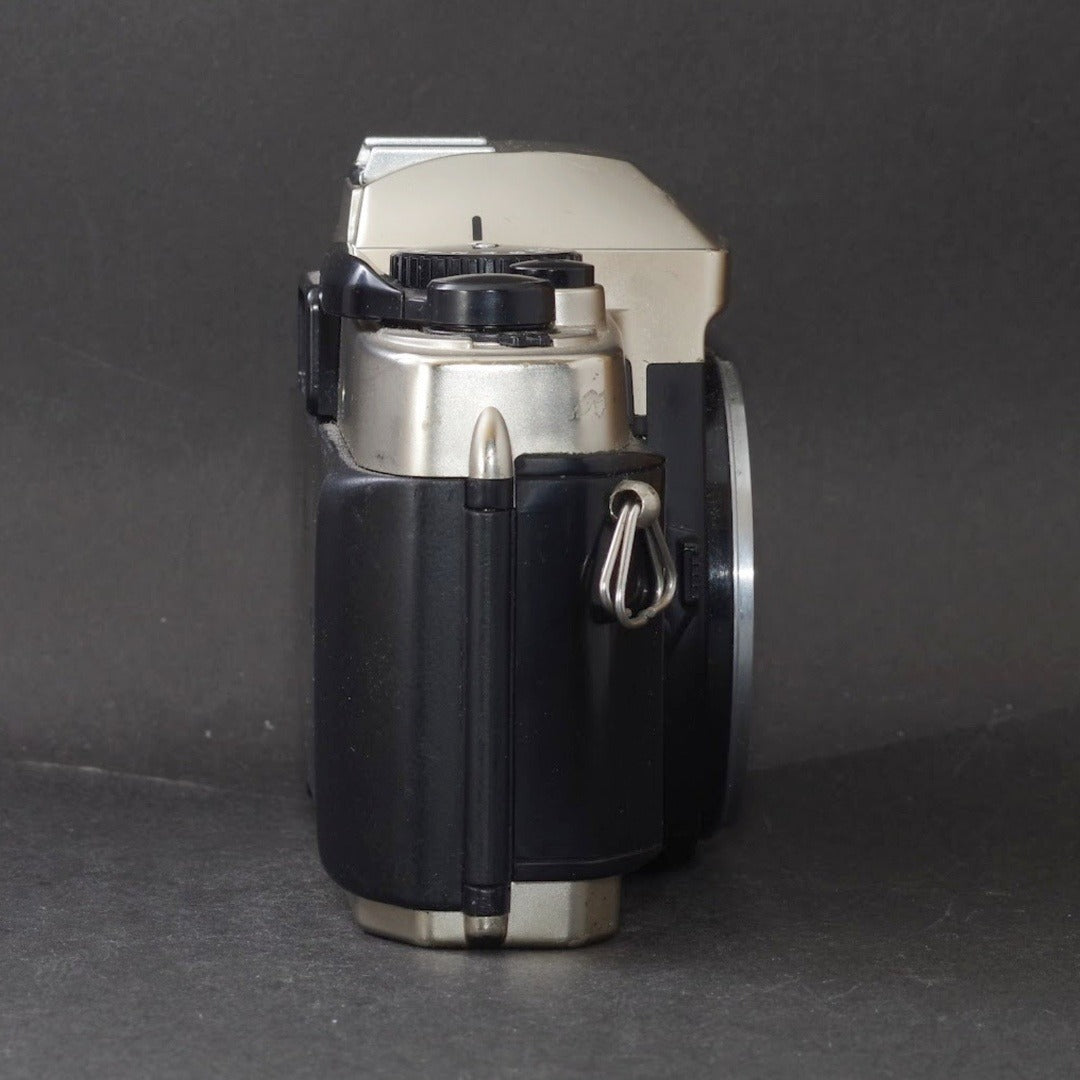 Nikon FE10 - Filem.sg