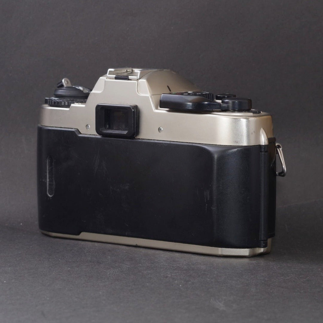 Nikon FE10 - Filem.sg