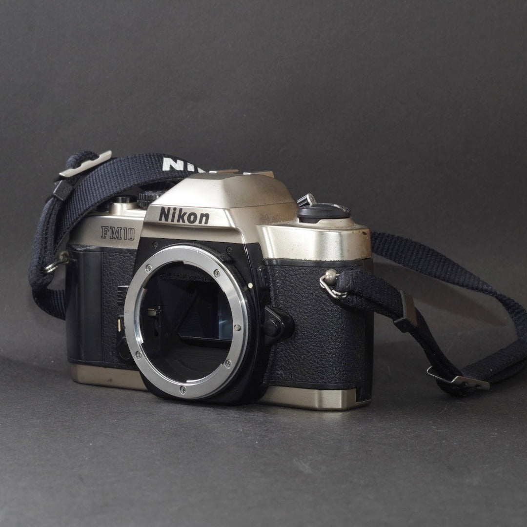 Nikon FM10 - Filem.sg