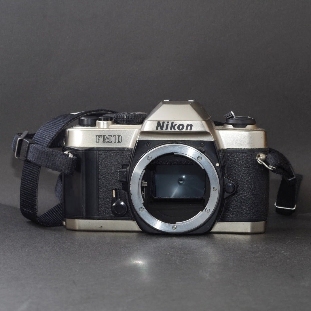 Nikon FM10 - Filem.sg