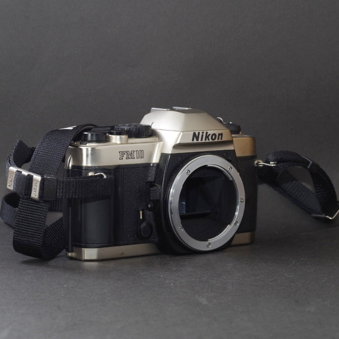 Nikon FM10 - Filem.sg
