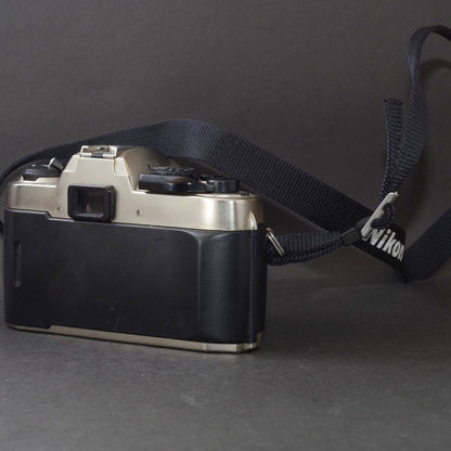 Nikon FM10 - Filem.sg
