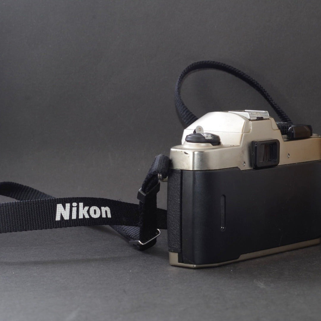 Nikon FM10 - Filem.sg